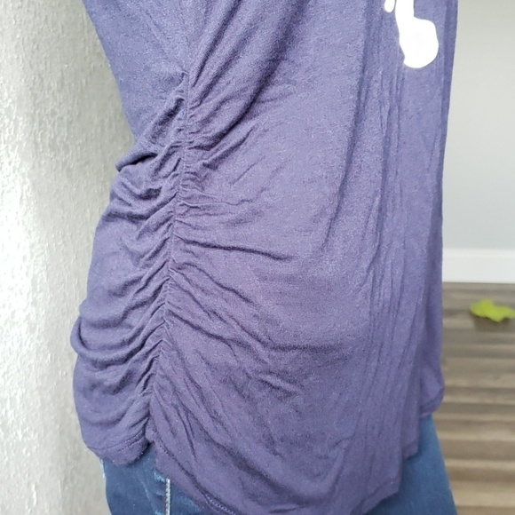 Graphic Maternity tee arriving soon size small - Picture 3 of 8